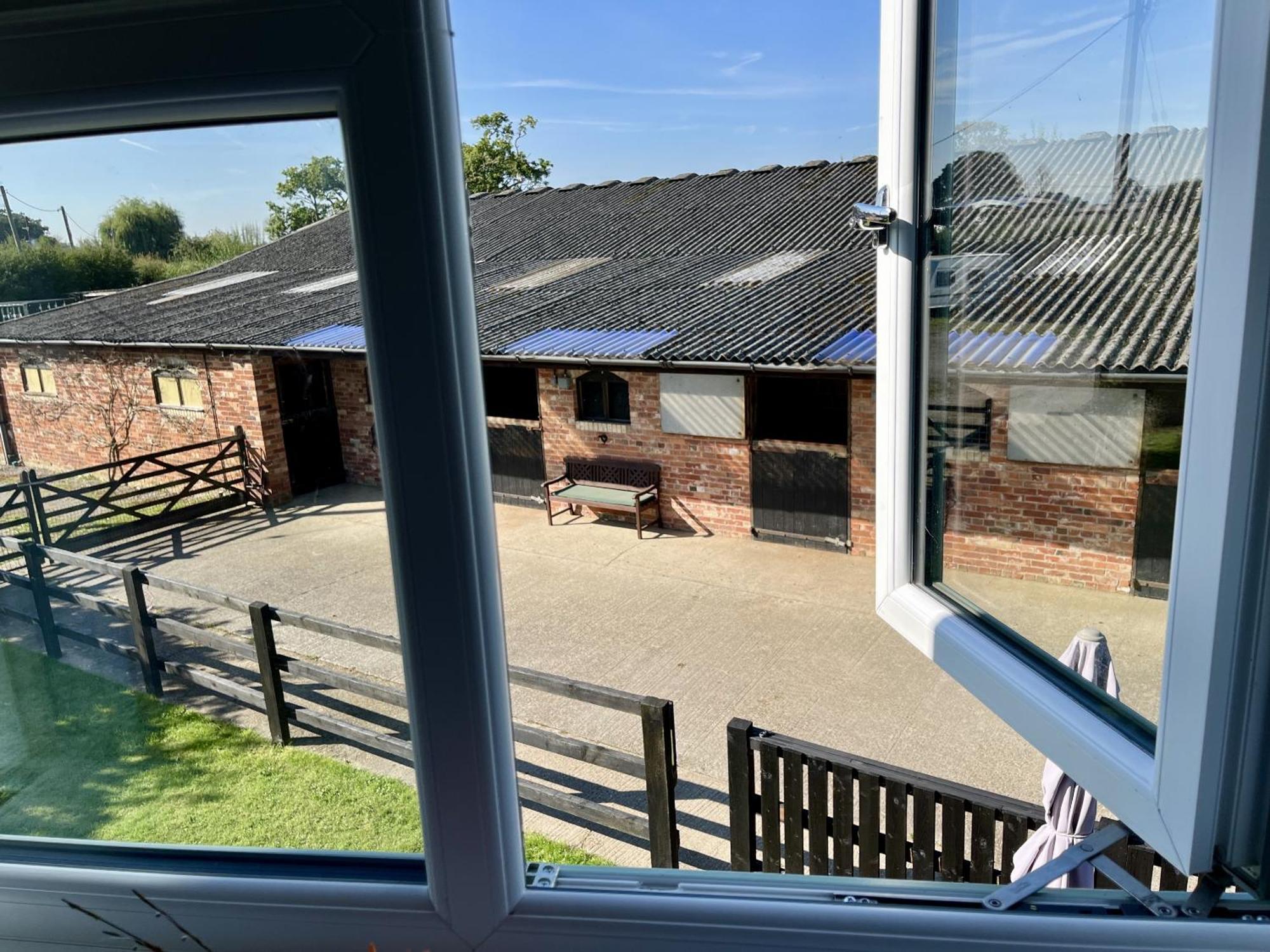 Stalbridge Priors Oak - A Cosy Studio With Countryside Views In Dorset מראה חיצוני תמונה