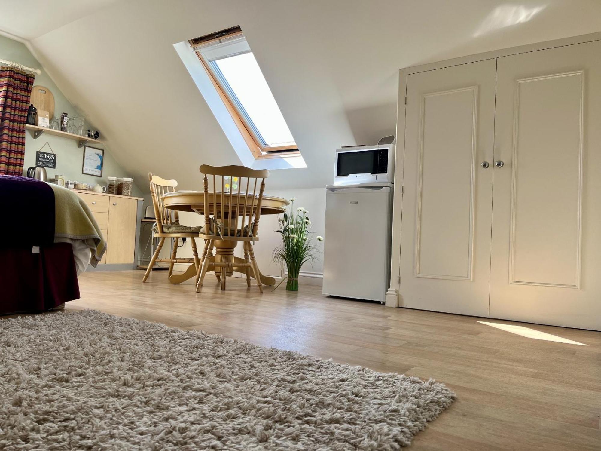Stalbridge Priors Oak - A Cosy Studio With Countryside Views In Dorset מראה חיצוני תמונה